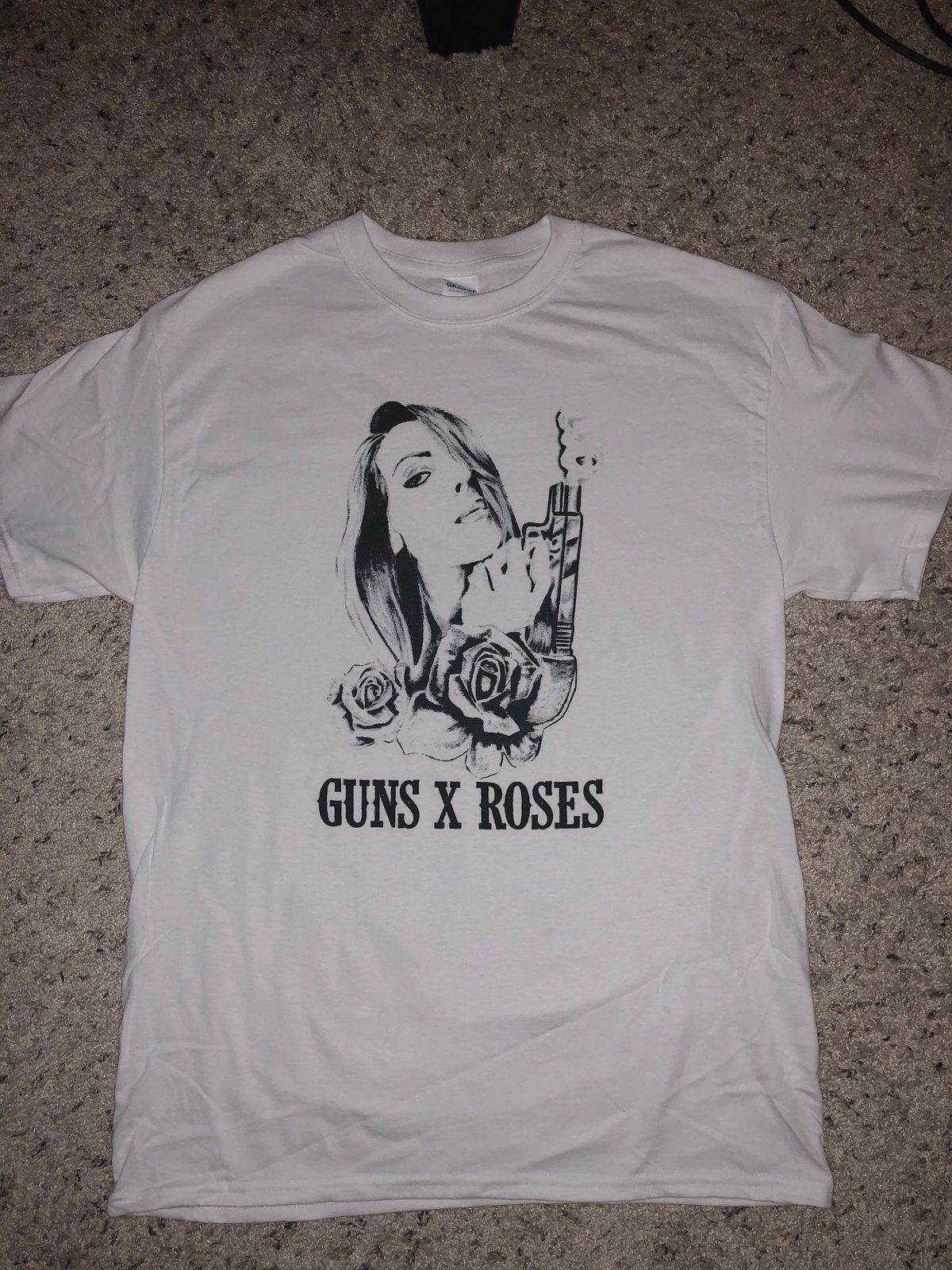 GUNS X ROSES WHITE TEE